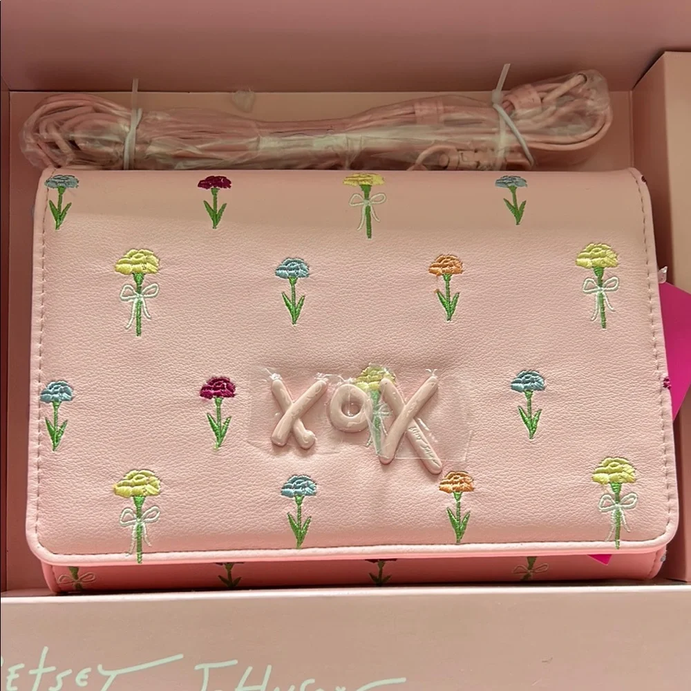 Betsey Johnson 3pc Gift Set - Picture 2 of 12